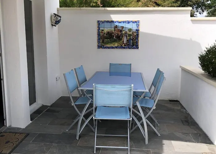 Sandra - Le Verdon, Medoc *